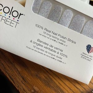 Color street nail polish strips